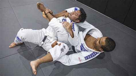 brazilian jiu jitsu holds